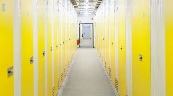 -StorageBook-Detailansicht 3 all-season-self-storage-flur.png