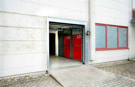 -StorageBook-Detailansicht 2 Offenbach_Bieber_Lagereingang.jpg