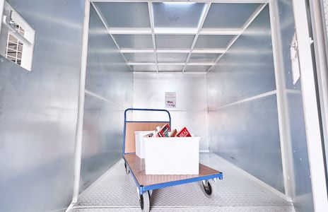 -StorageBook-Detailansicht 4 selfstorage-heilbronn-lastenaufzug.jpg