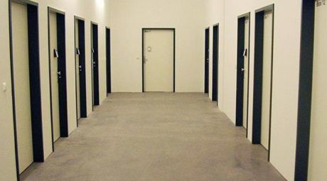 -StorageBook-Detailansicht 1 00-TSB_Lager_Gang.jpg
