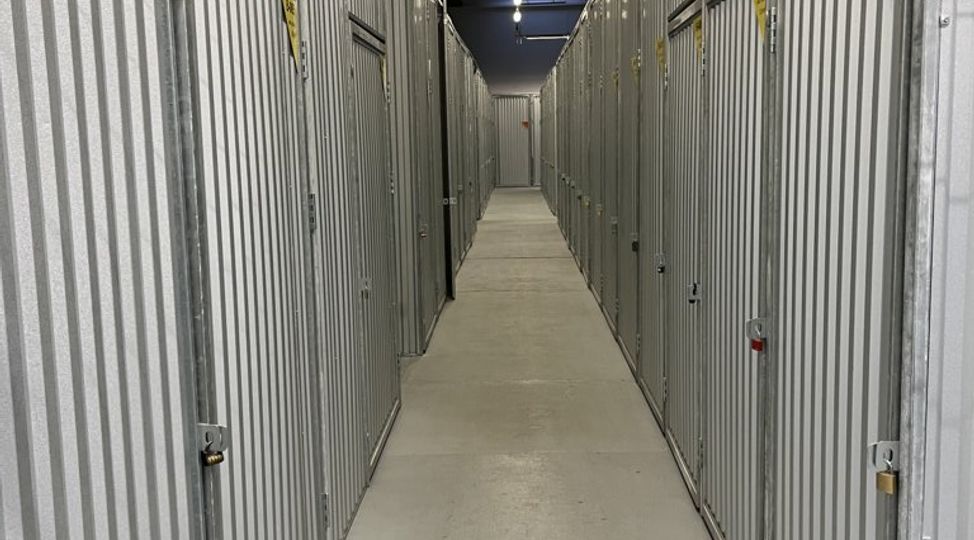 -StorageBook-Detailansicht 1 abstellbox-de-berlin-frank-zappa-strasse--Abstellbox_Gang_B.JPG