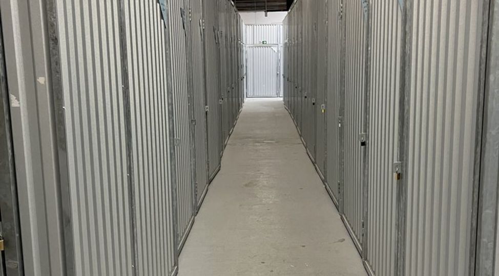 -StorageBook-Detailansicht 4 abstellbox-de-berlin-frank-zappa-strasse--Abstellbox_Gang_C.JPG