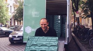 -StorageBook-Detailansicht 7 boxie24-lagerraum-koln-venloer-strasse--Box_at_Work-Google_my_Business-Team-Picture_(3_of_4).jpg