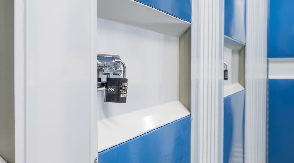 -StorageBook-Detailansicht 5 depot76-lagerraum-selfstorage-bremen-faulenstrasse-19-bremen-faulenstrasse--231116_aheads_Depot76_Schloss.jpg