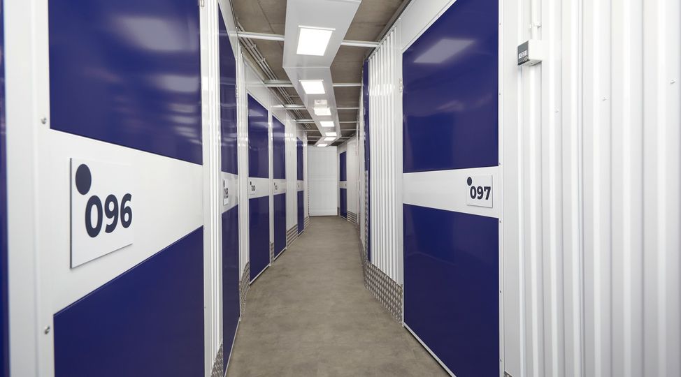 -StorageBook-Detailansicht 4 luna-self-storage-villingen-schwenningen-max-planck-str--Gang_leer_b.jpg