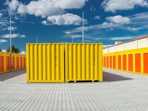 Friedrich Friedrich Darmstadt: a-172 Drive-in Selfstorage Lagerboxen Darmstadt.jpg