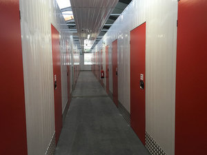 Lagerbox-Bremen Bremen: lagerbox-gang.jpg