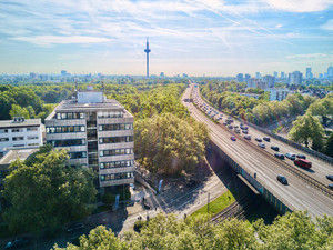 Sirius Frankfurt am Main: sirius-frankfurt-am-main-praunheimer-landstrasse--8cb0d4a9-d358-4e36-925f-049f8edbfa91 Sch ne Umgebung.jpg