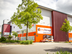 myStorage GmbH Reutlingen: mystorage-ag-reutlingen-storlachstr--Geb ude Seitenansicht.jpg
