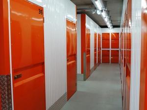 kwBox Die Lagerprofis Bremerhaven: kwBox-Die-Lagerprofis-Selfstorage-Bremerhaven-Barkhausenstrasse-Innen-4.JPG