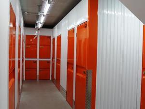 kwBox Die Lagerprofis Bremerhaven: kwBox-Die-Lagerprofis-Selfstorage-Bremerhaven-Barkhausenstrasse-Innen-5.JPG