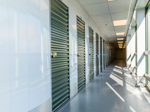Boxie24 Lagerraum Düsseldorf: boxie24-lagerraum-dusseldorf-konigsallee--boxie24-lagerraum-berlin-zossener-strasse---Full-service-storage-selfstorage-Boxie24-Storage-sm.jpg