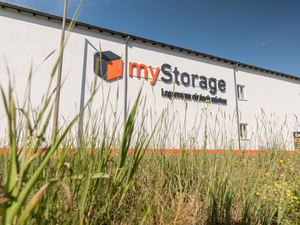 myStorage GmbH Nürnberg: mystorage-ag-nurnberg-an-den-rampen--Selfstorage-N rnberg-Aussenansicht-Werbung2.jpg