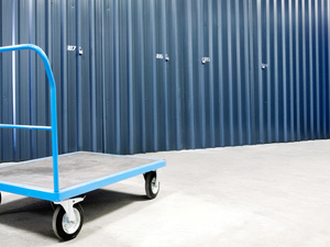 mb-lagerbox Berlin: mobelbar-lagerbox-berlin-siegfriedstrasse-- MG 0184.jpg