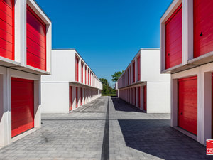 redqube self storage GmbH Köln: redqube-self-storage-gmbh-koln-im-gewerbegebiet-pesch--200515rc 0020 web.jpg