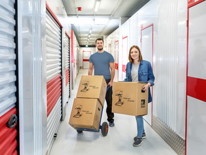 Top Box Wiesbaden: top-box-wiesbaden-friedrich-bergius-strasse--Selfstorage einfach und bequem.png