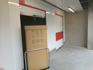 Top Box  Duisburg: top-box-duisburg-ruhrorter-str--Duisburg Ware einlagern.jpg