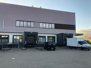 WoC Großhandel GmbH Hamburg: woc-grosshandel-gmbh-hamburg-gustav-kunst-strasse--LagerAu en.jpg