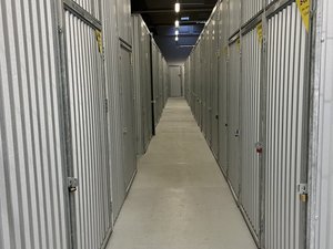 abstellbox.de Berlin: abstellbox-de-berlin-frank-zappa-strasse--Abstellbox Gang B.JPG