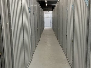 abstellbox.de Berlin: abstellbox-de-berlin-frank-zappa-strasse--Abstellbox Gang C.JPG