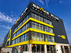 Space Plus Store GmbH Oberhausen: lisa-hoang-oberhausen-brammenring--IMG 1772-1.jpg