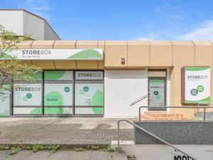 Storebox Stuttgart: storebox-stuttgart-krotenweg--Storebox Stuttgart Giebel 4.jpg
