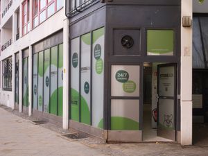Storebox Berlin: storebox-berlin-graefestrasse--Storebox Berlin Hasenheide 1.jpg