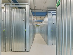 Storebox Stuttgart: storebox-stuttgart-neckarstrasse--Stuttgart St ckach 4.jpg