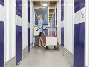 Luna Self Storage Villingen-Schwenningen: luna-self-storage-villingen-schwenningen-max-planck-str--Befu╠êllung.jpg