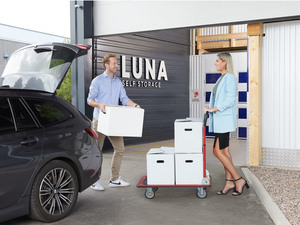 Luna Self Storage Villingen-Schwenningen: luna-self-storage-villingen-schwenningen-max-planck-str--Ausladen (1).jpg