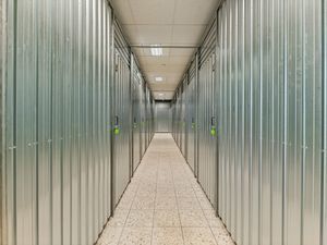 Storebox Stuttgart: storebox-stuttgart-schlossstrasse--Storebox Schlo stra e 100 3.jpg
